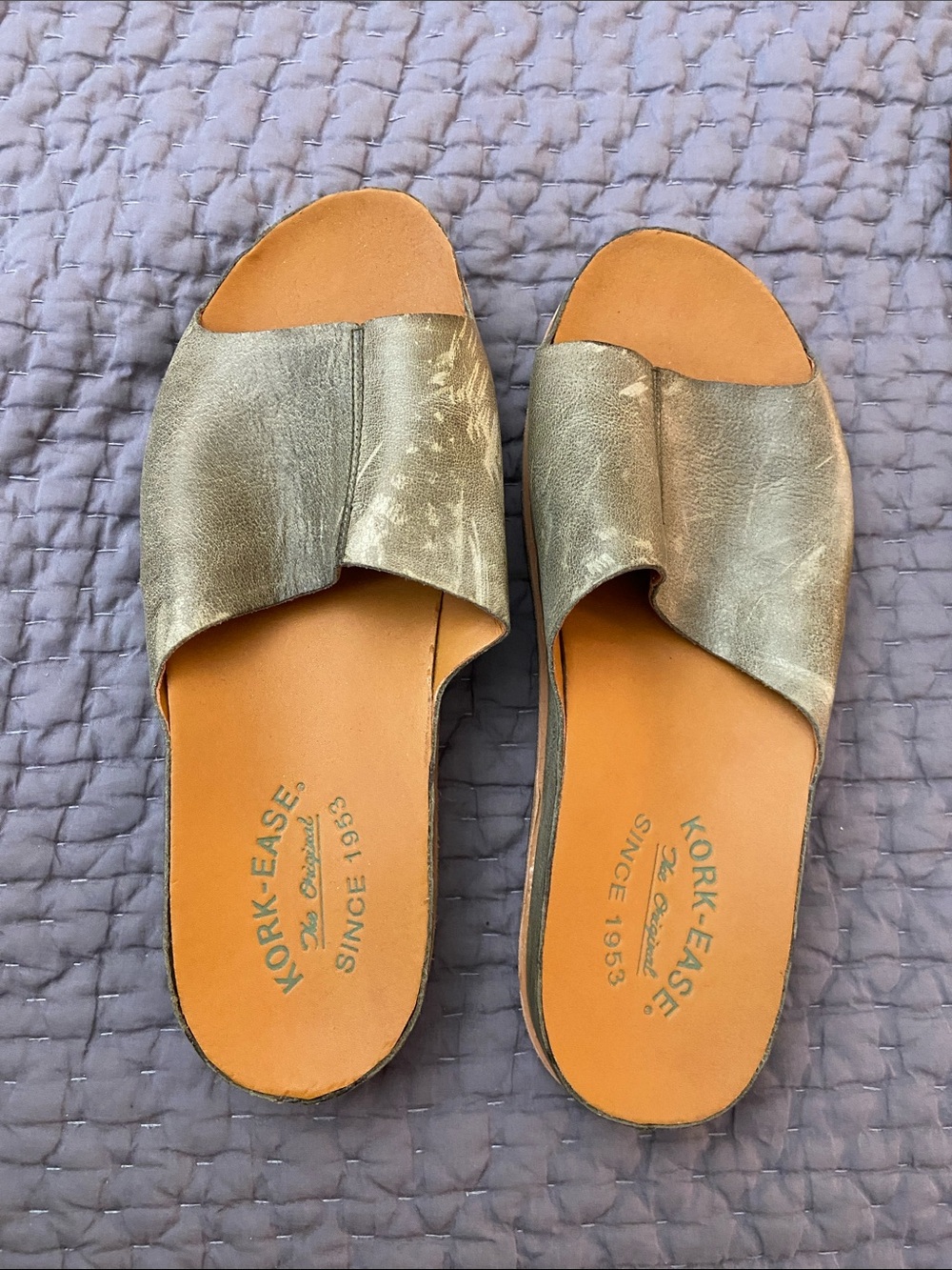 Kork-Ease Women's Metallic Pewter Slide Sandals